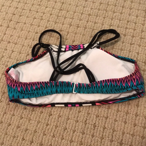 Halter bikini - Picture 2 of 2